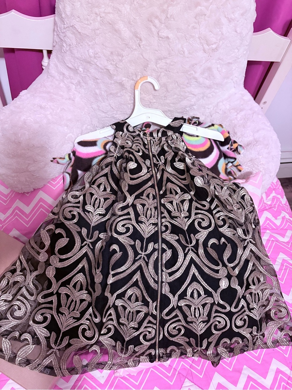 NWT Fully lined gold embroidered black dressy swing top, full zip back sz S - Picture 9 of 9